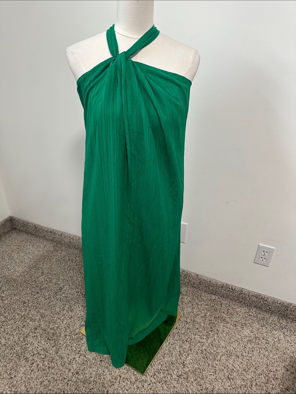❤️ NWT PrettyGarden Halter Maxi Dress